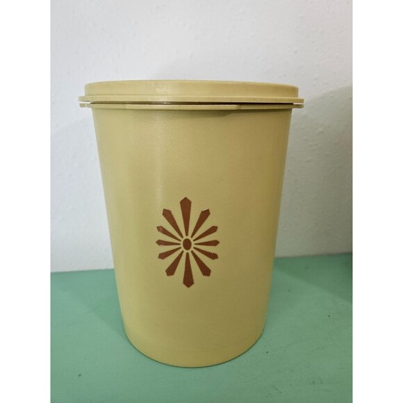 Yellow Servalier Tupperware Canisters with Gold Star Flower, Set of 2 - Picture 2 of 9